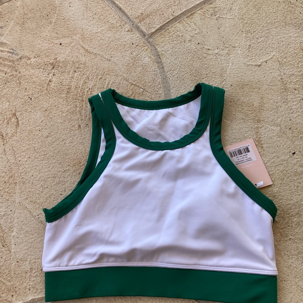 New WILO athletic bra and size M S color multi